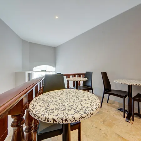 Caro Boutique Guest House-2
